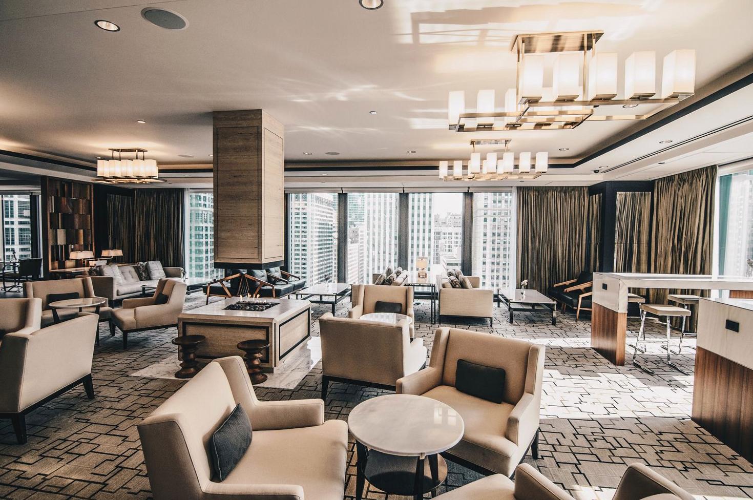 Contemporary Blissflash Hotel suite with city views